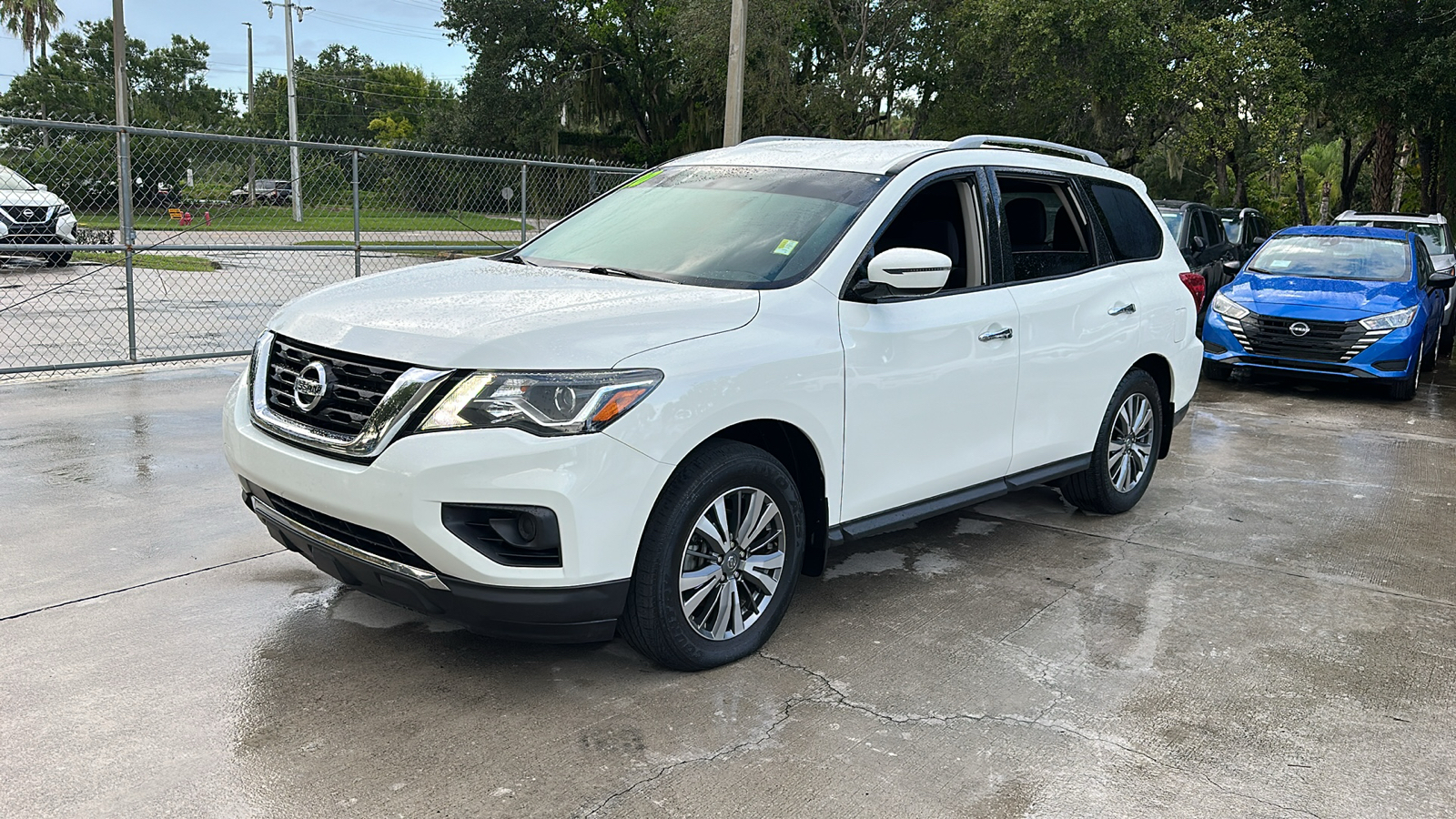 2020 Nissan Pathfinder S 4