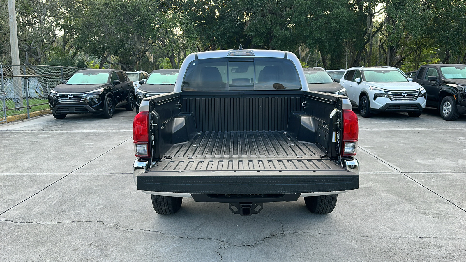 2021 Toyota Tacoma 2WD SR5 32