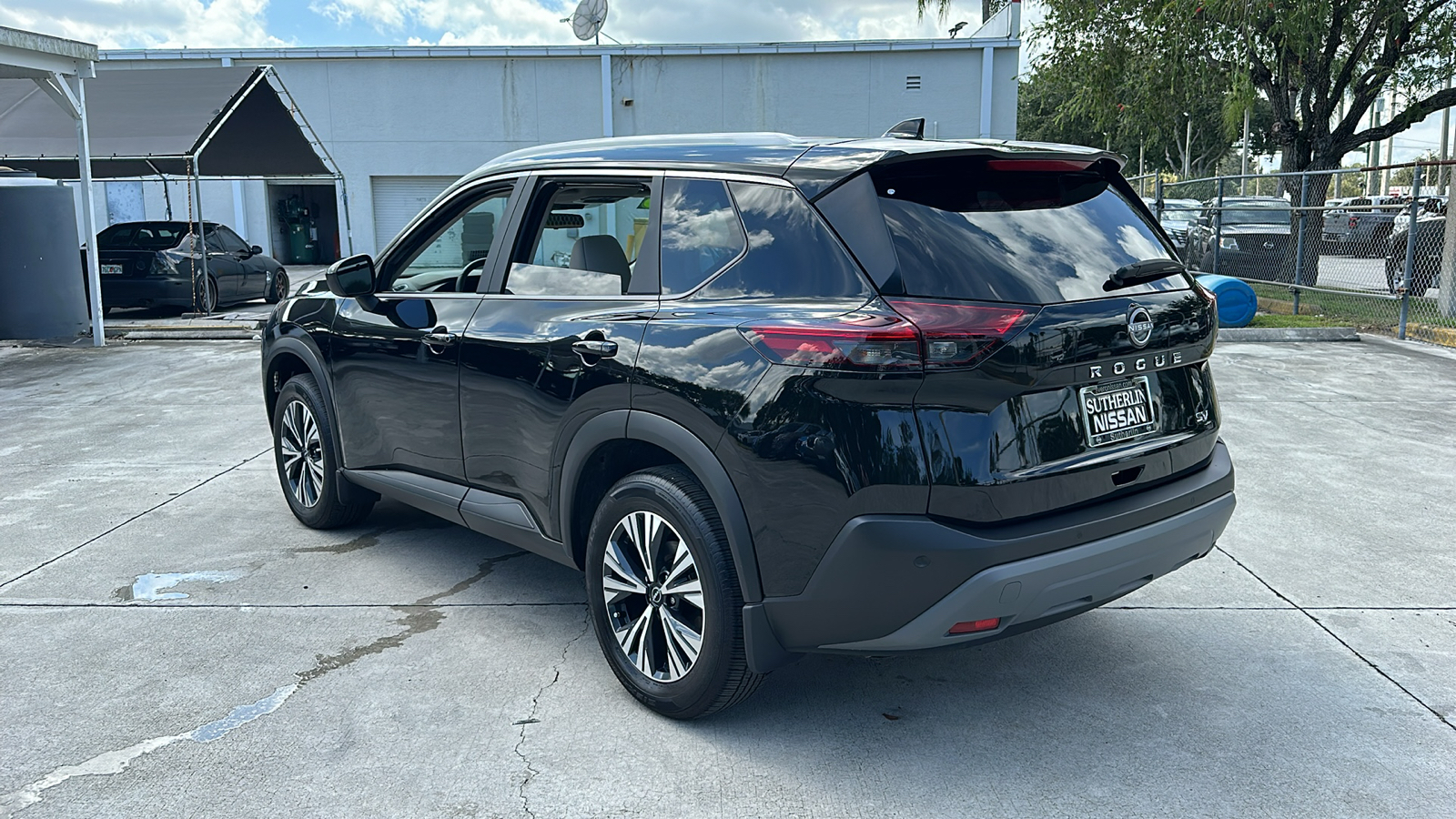 2023 Nissan Rogue SV 6