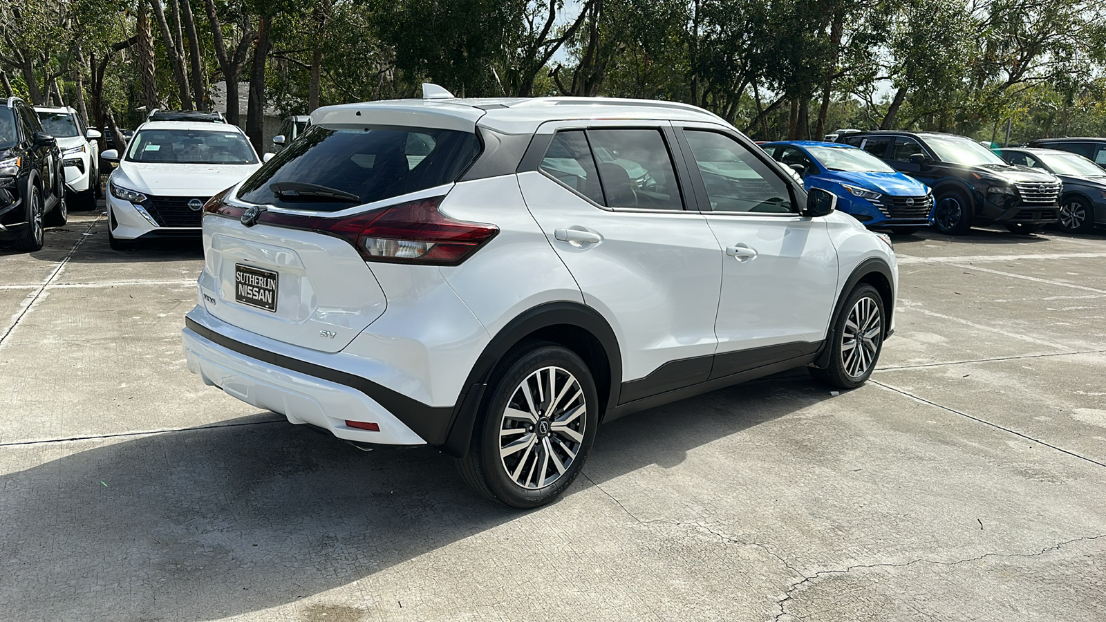 2023 Nissan Kicks SV 7