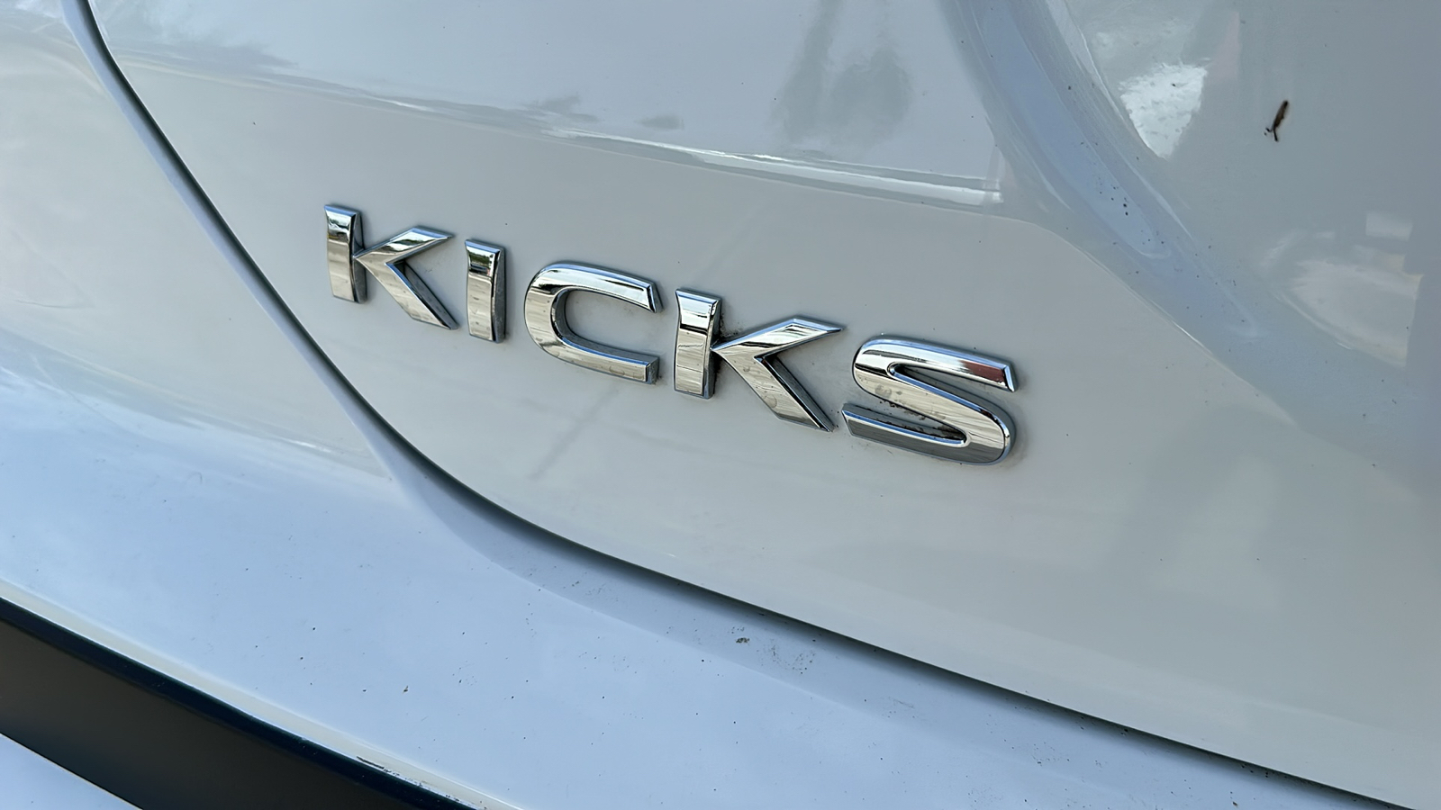 2023 Nissan Kicks SV 9