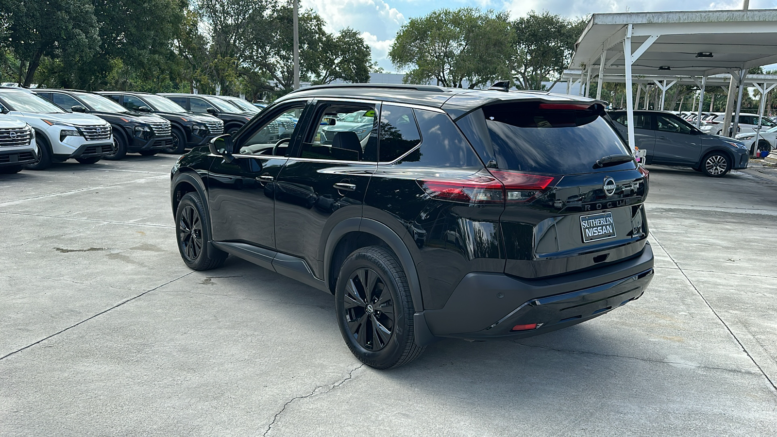 2023 Nissan Rogue SV 5