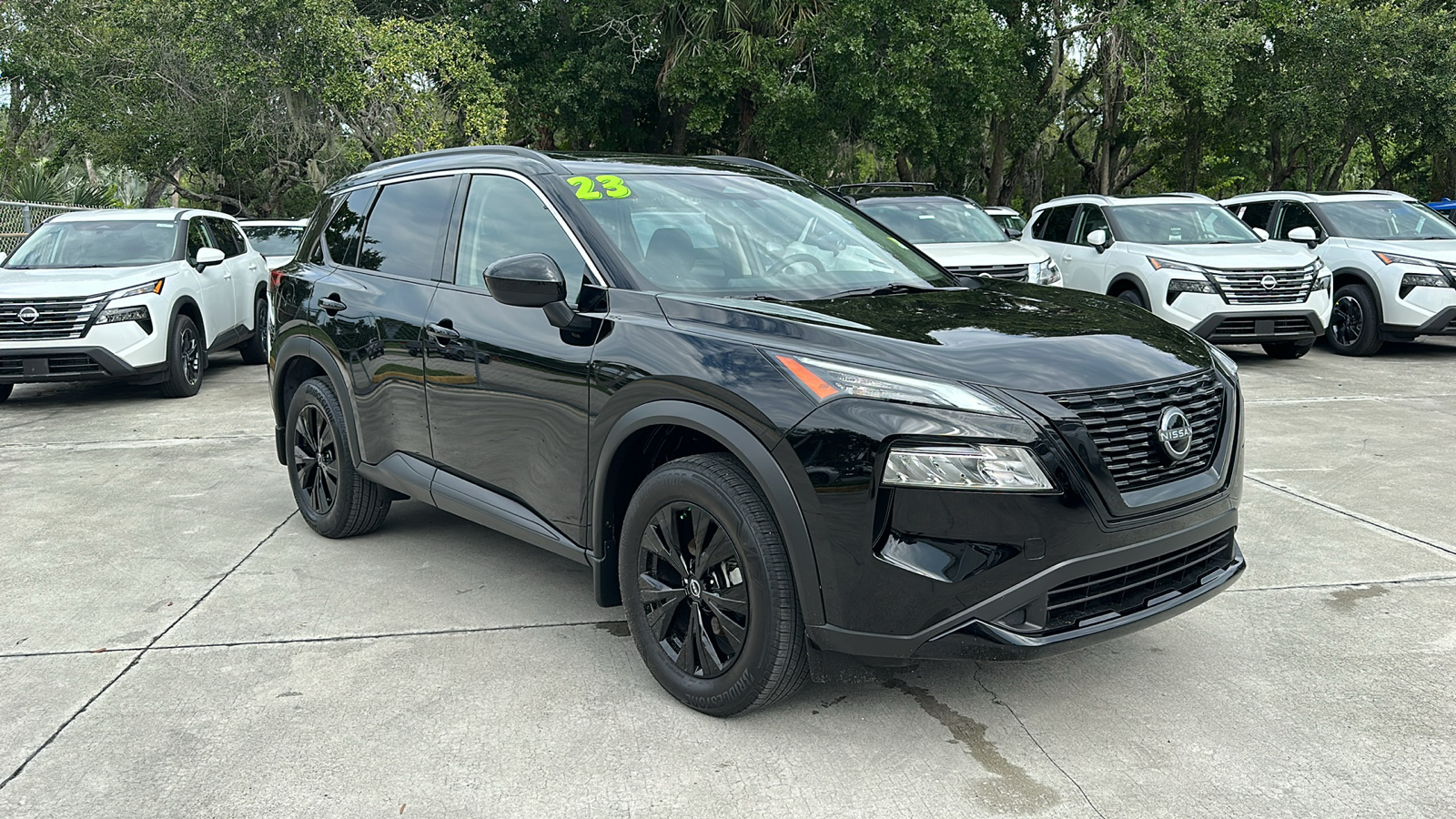 2023 Nissan Rogue SV 1