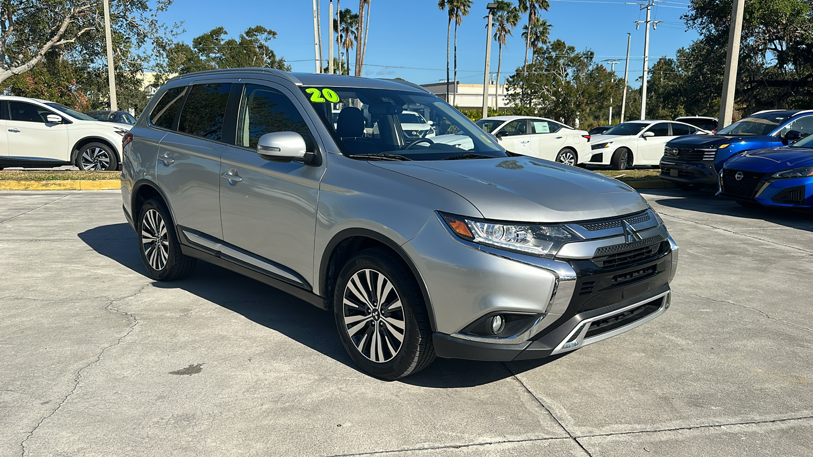 2020 Mitsubishi Outlander SEL 1