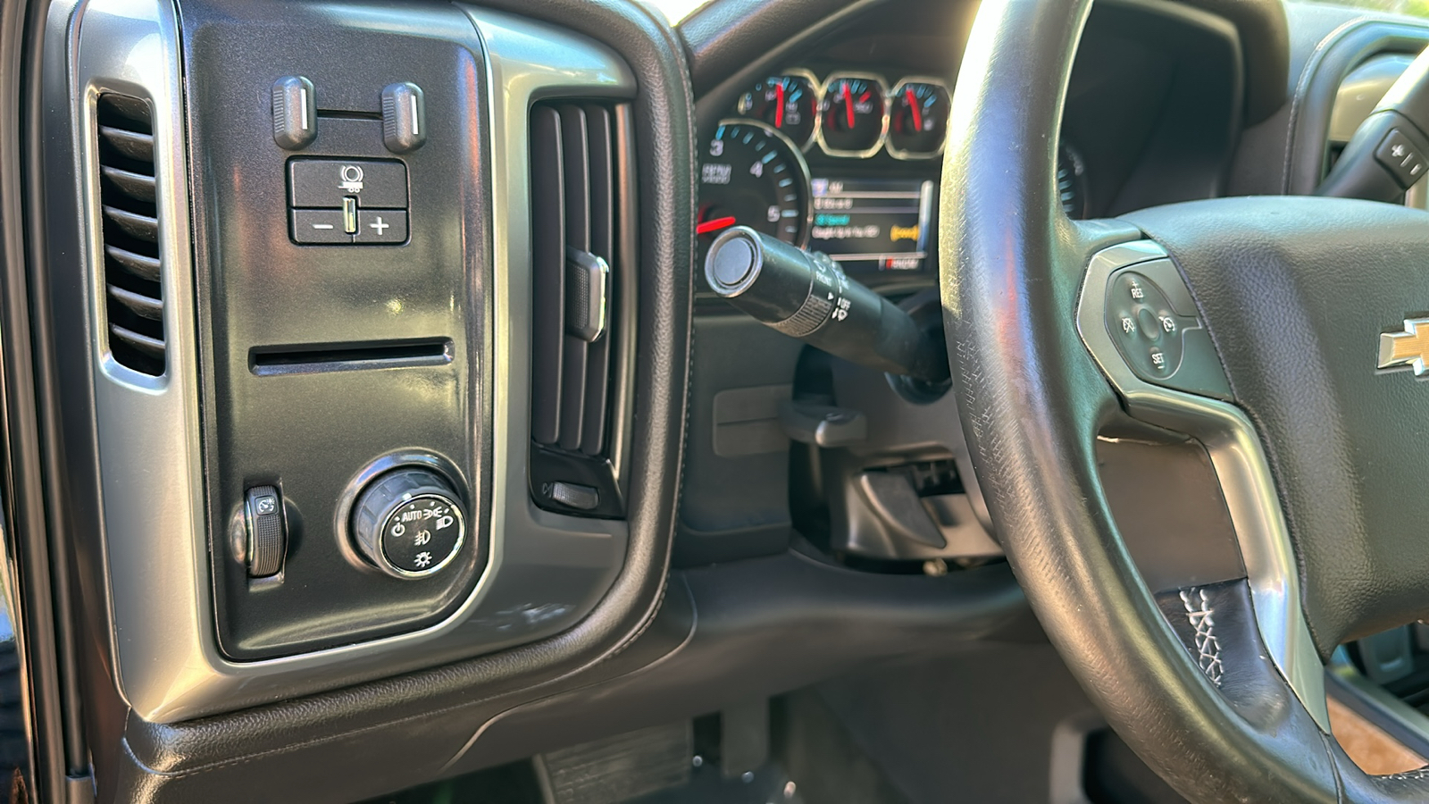 2014 Chevrolet Silverado 1500 LTZ 18