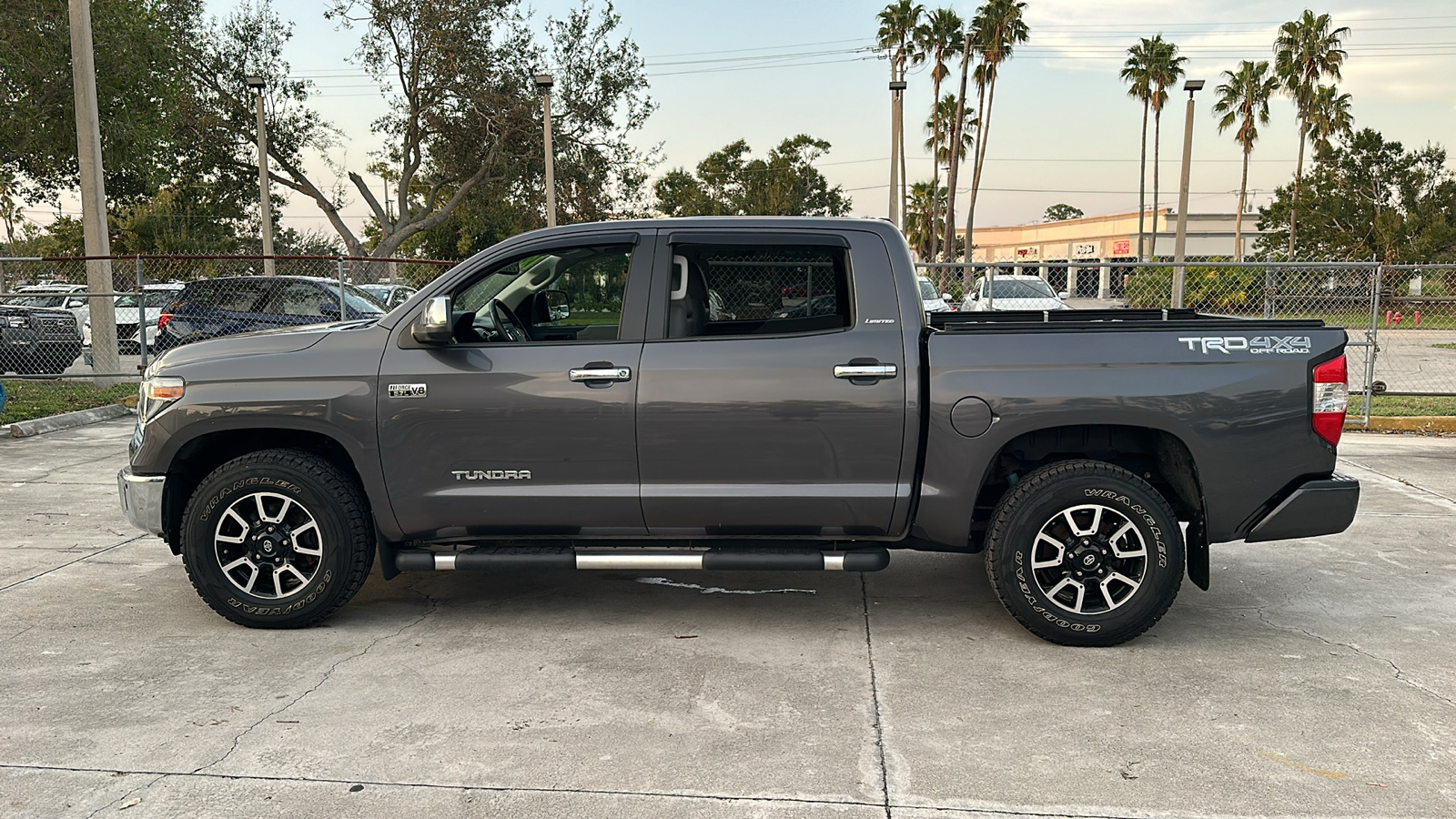 2018 Toyota Tundra 4WD Platinum 5