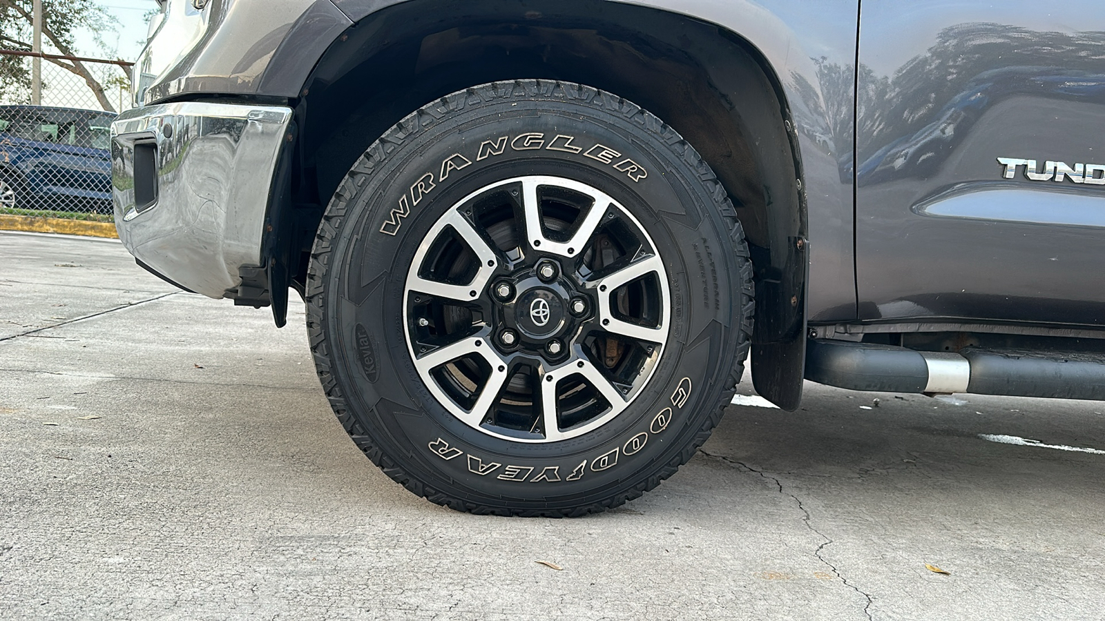 2018 Toyota Tundra 4WD Platinum 14