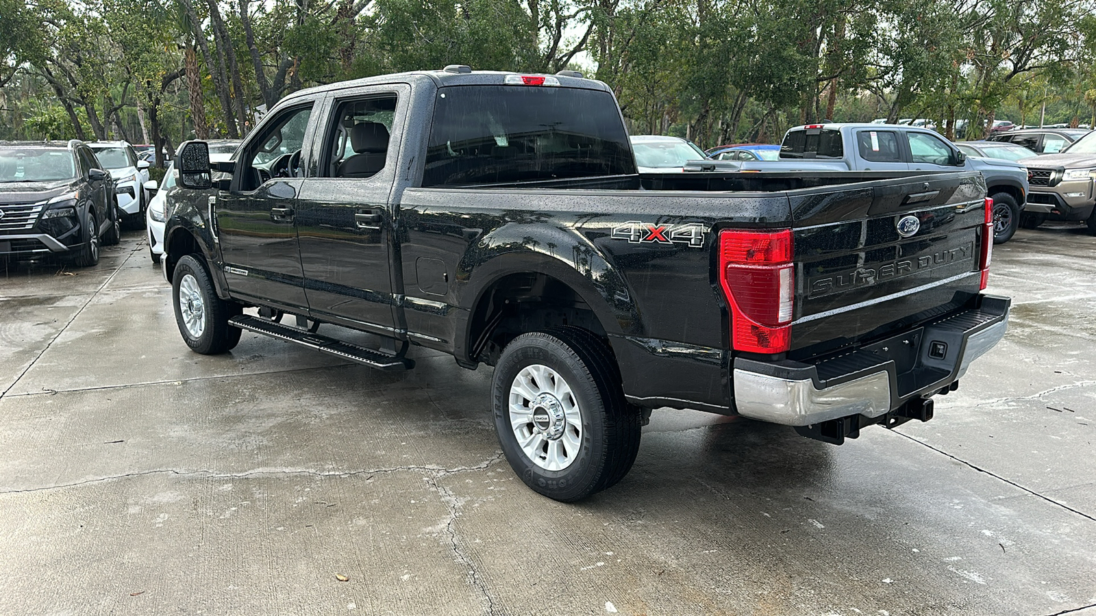 2022 Ford Super Duty F-250 SRW XLT 6