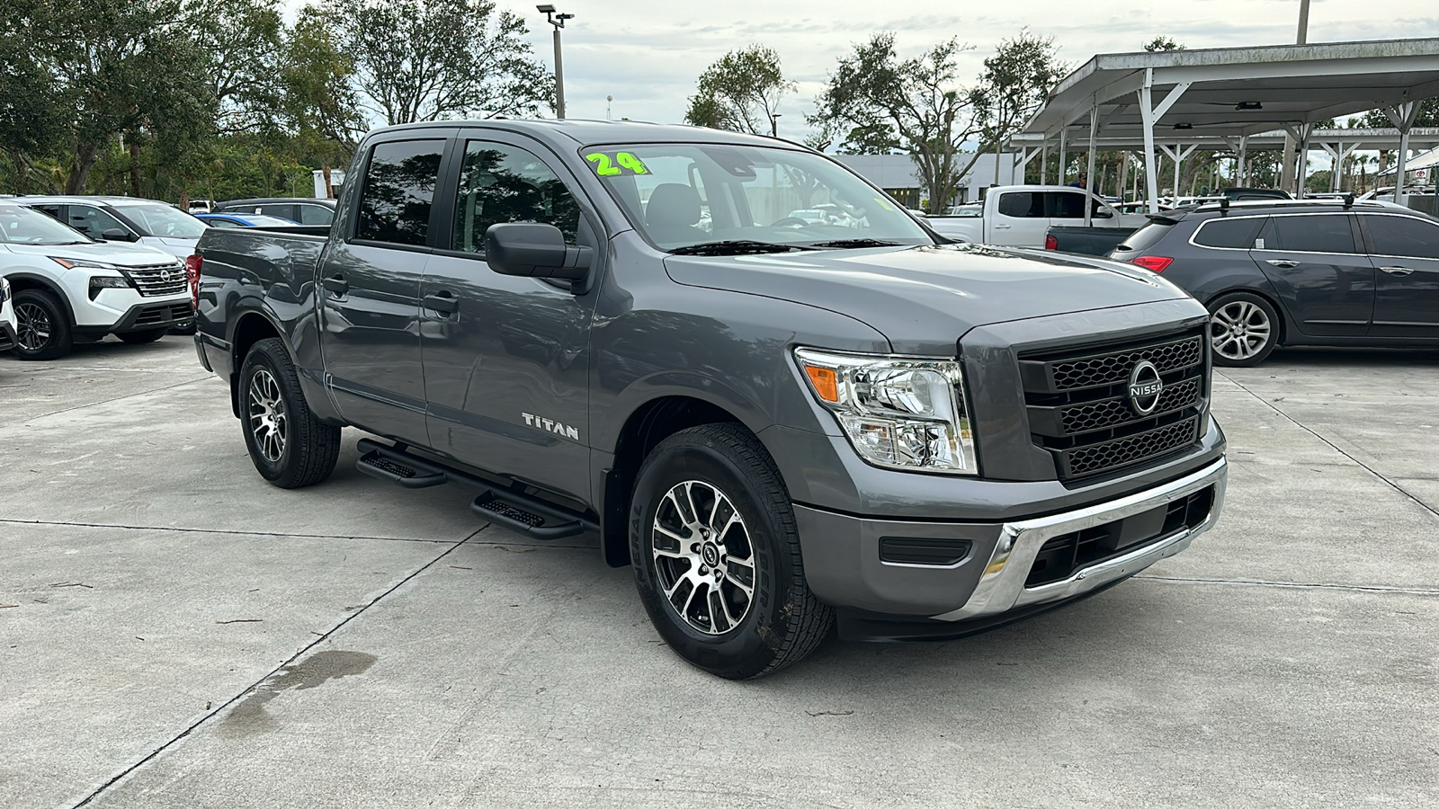 2024 Nissan Titan SV 1