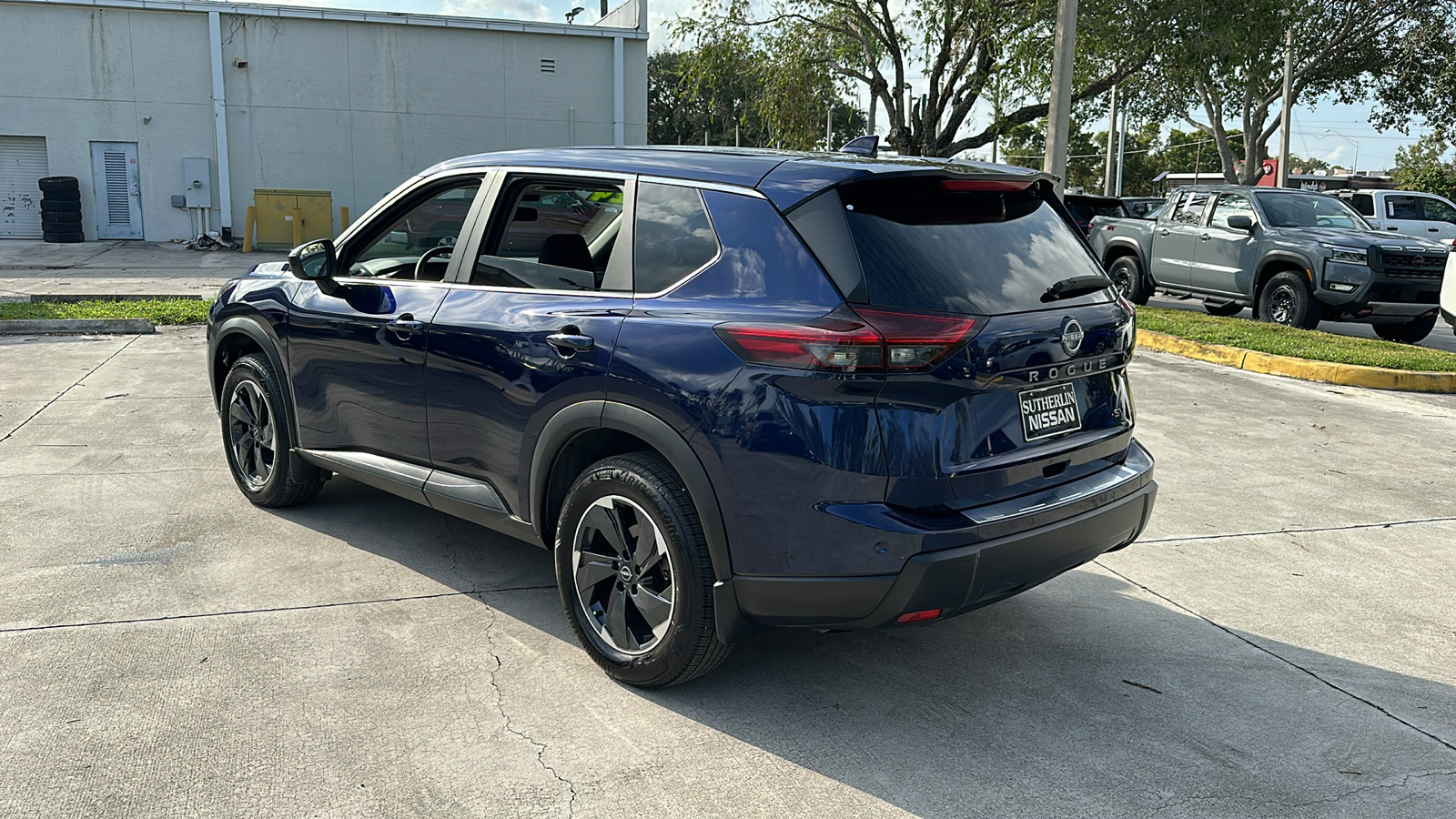 2024 Nissan Rogue SV 6