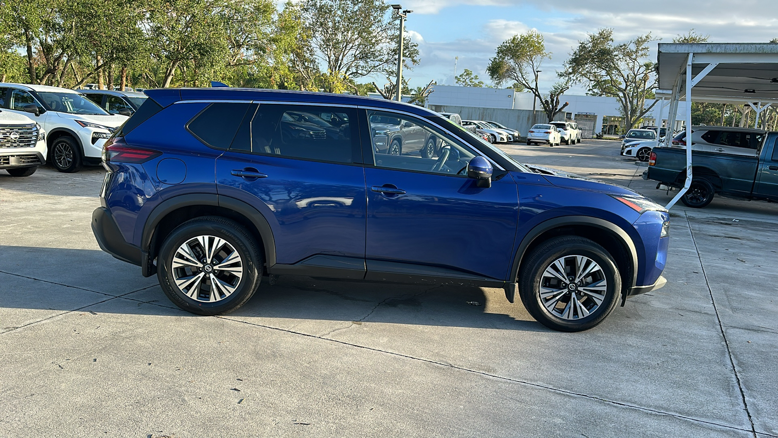 2021 Nissan Rogue SV 9