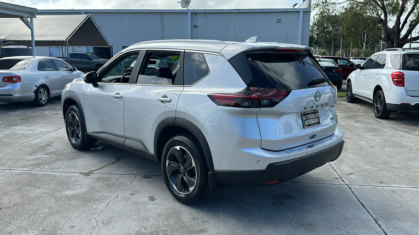 2024 Nissan Rogue SV 6