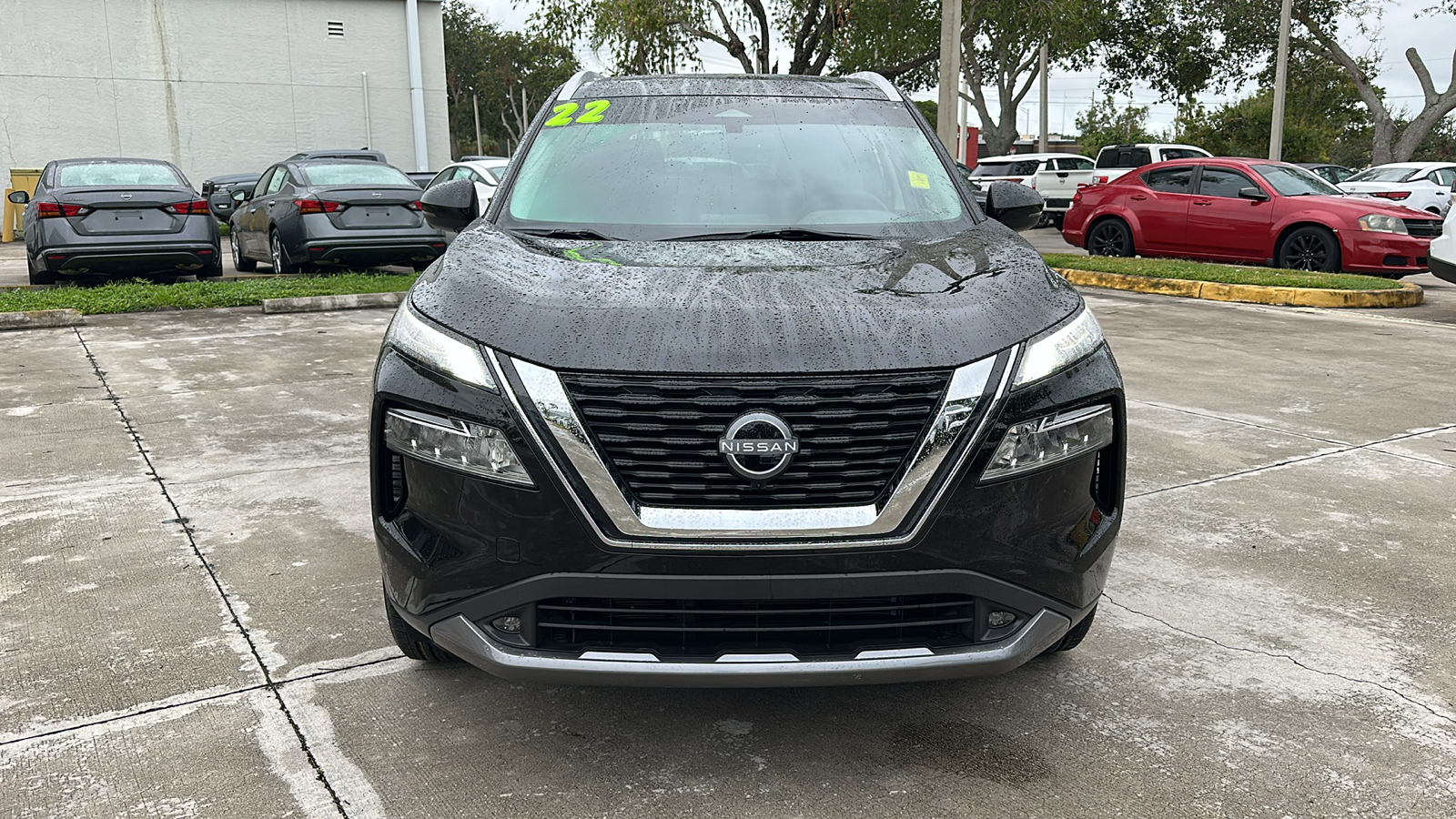 2022 Nissan Rogue SL 2