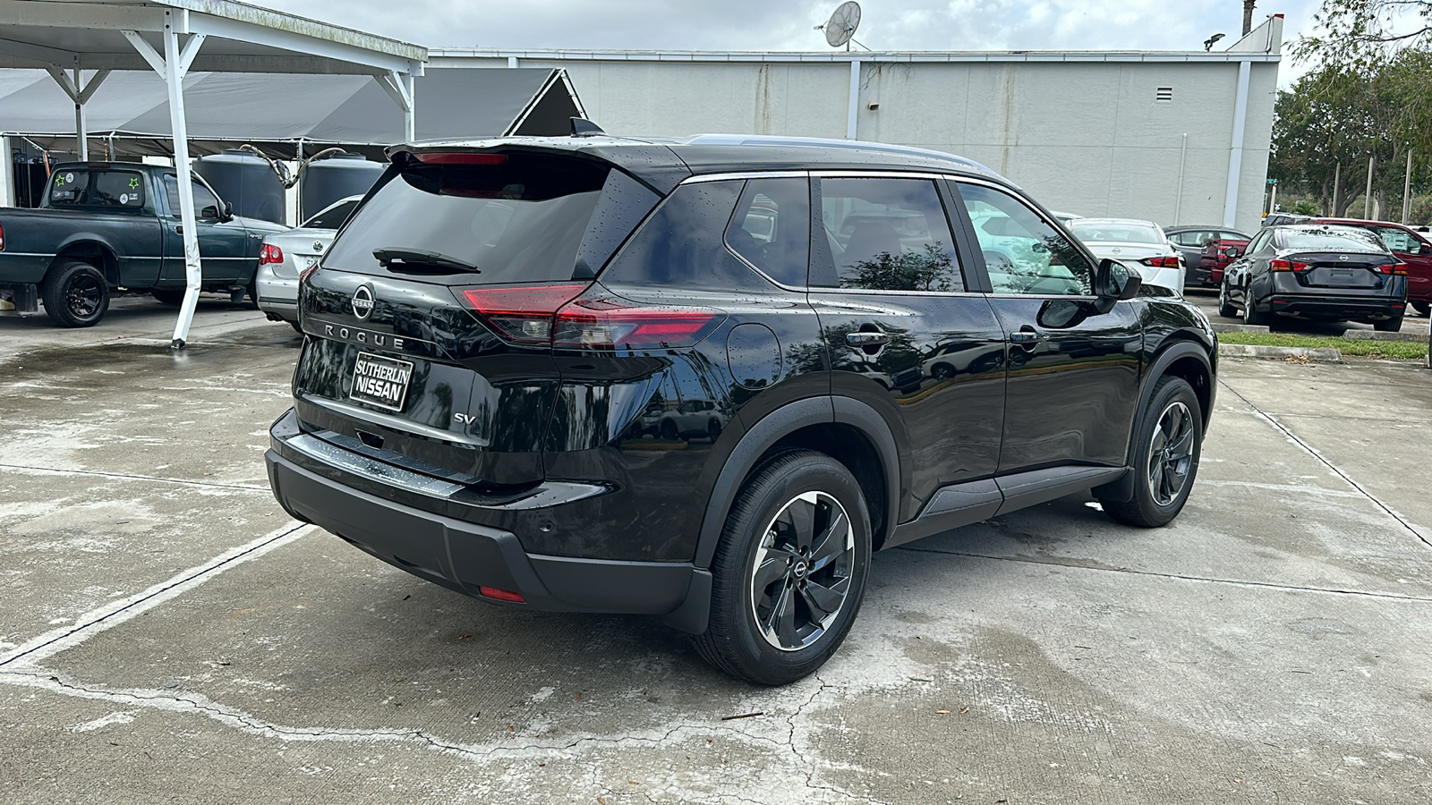 2024 Nissan Rogue SV 8