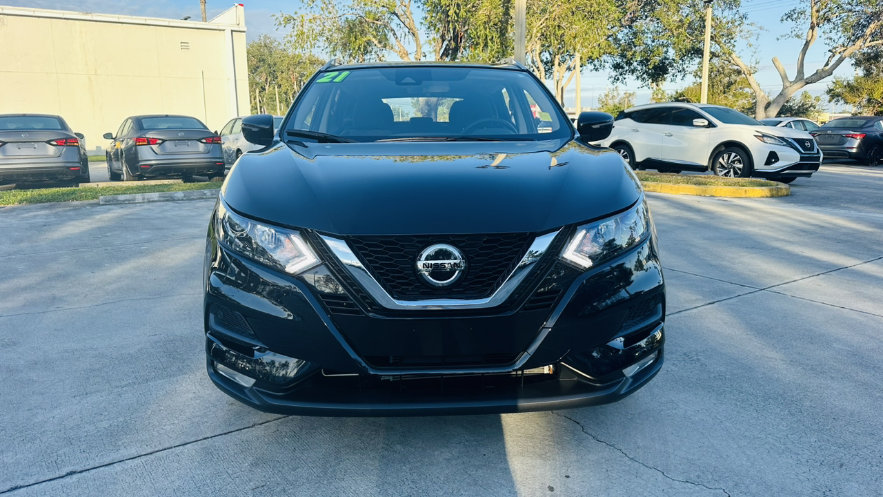 2021 Nissan Rogue Sport SV 2