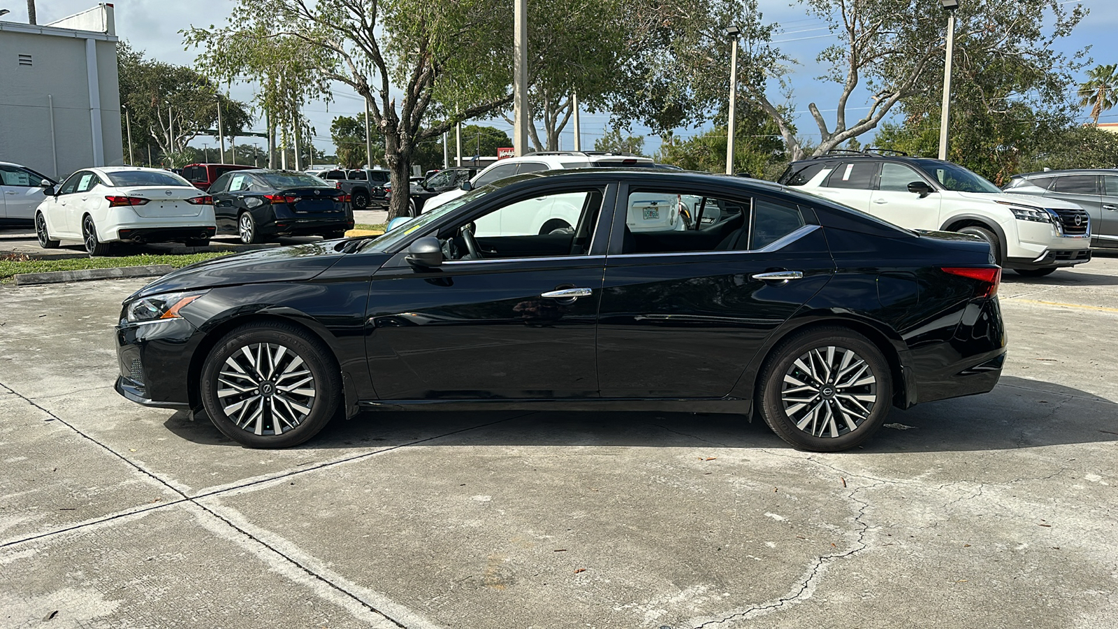 2024 Nissan Altima 2.5 SV 5