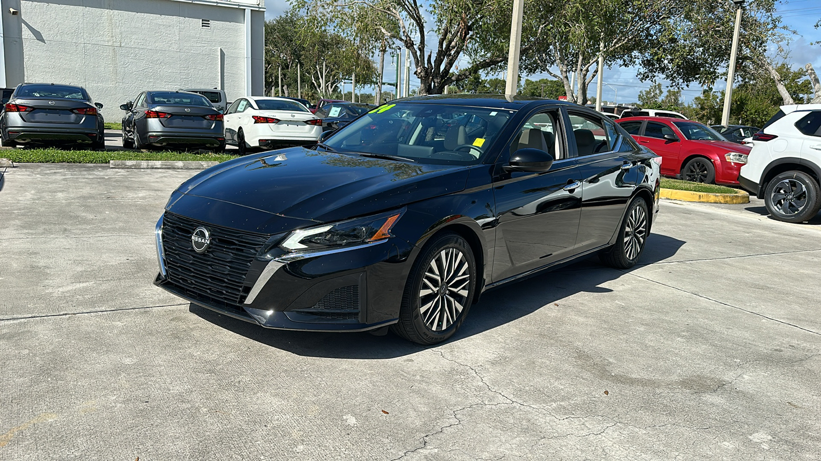 2024 Nissan Altima 2.5 SV 3