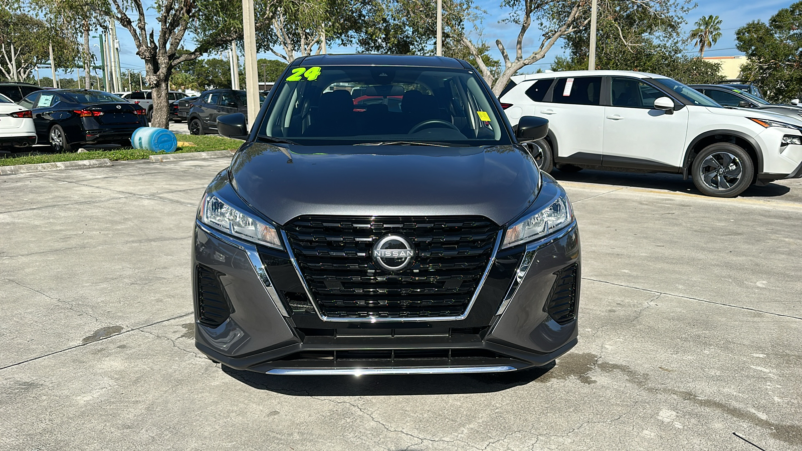 2024 Nissan Kicks S 2