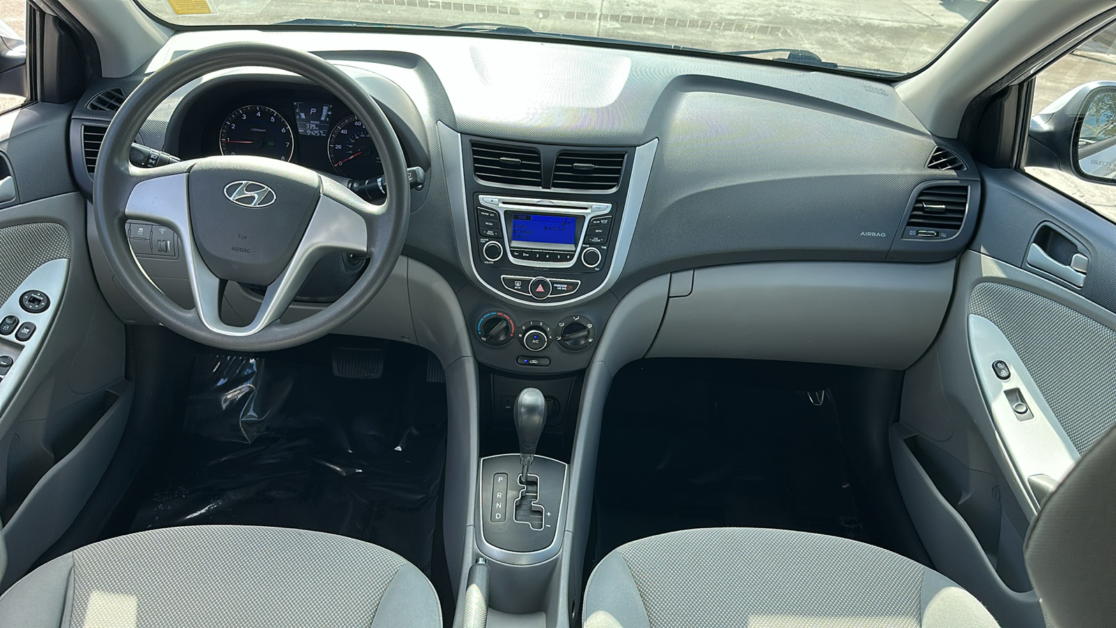 2014 Hyundai Accent GLS 12