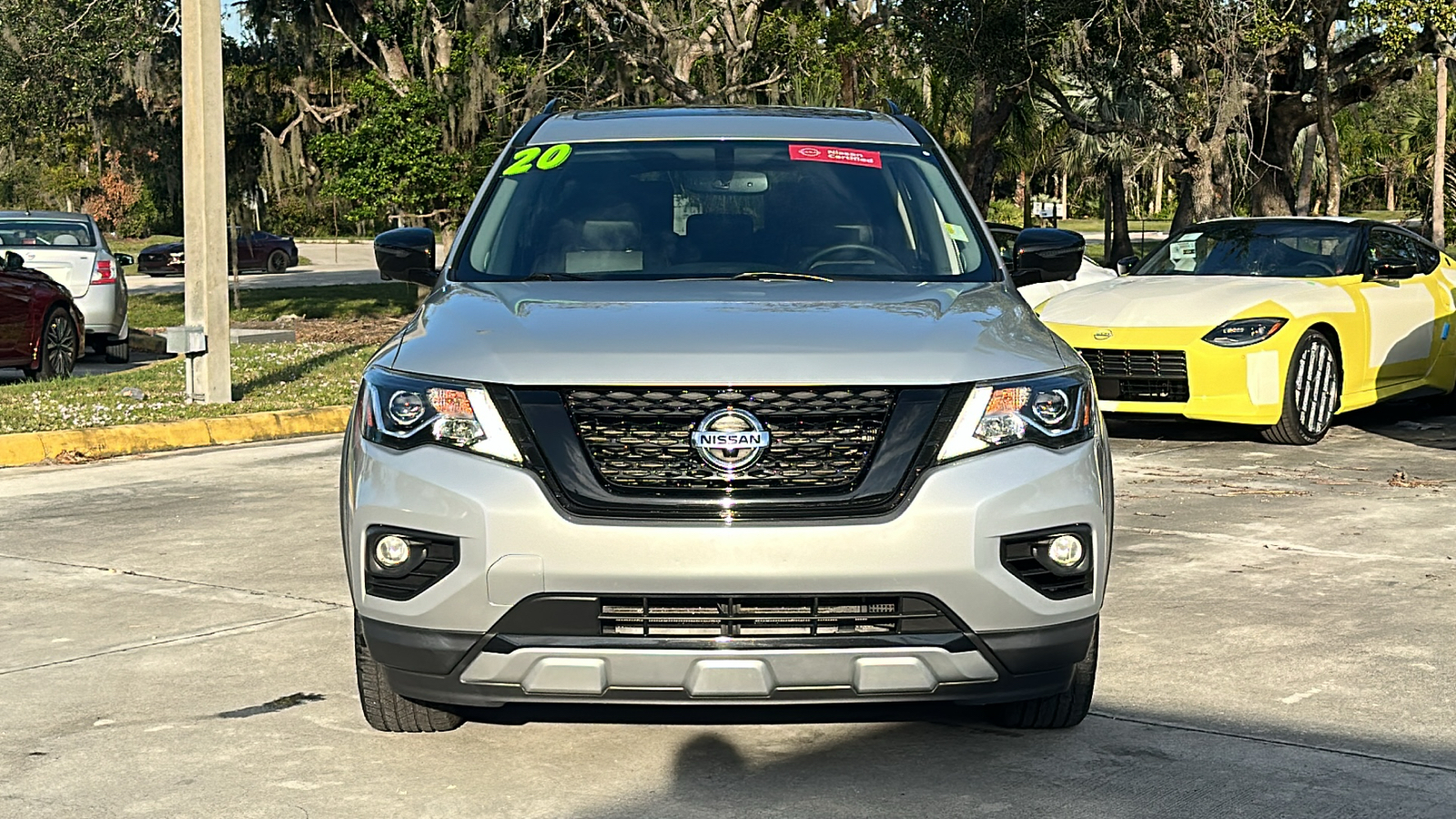 2020 Nissan Pathfinder SL 2