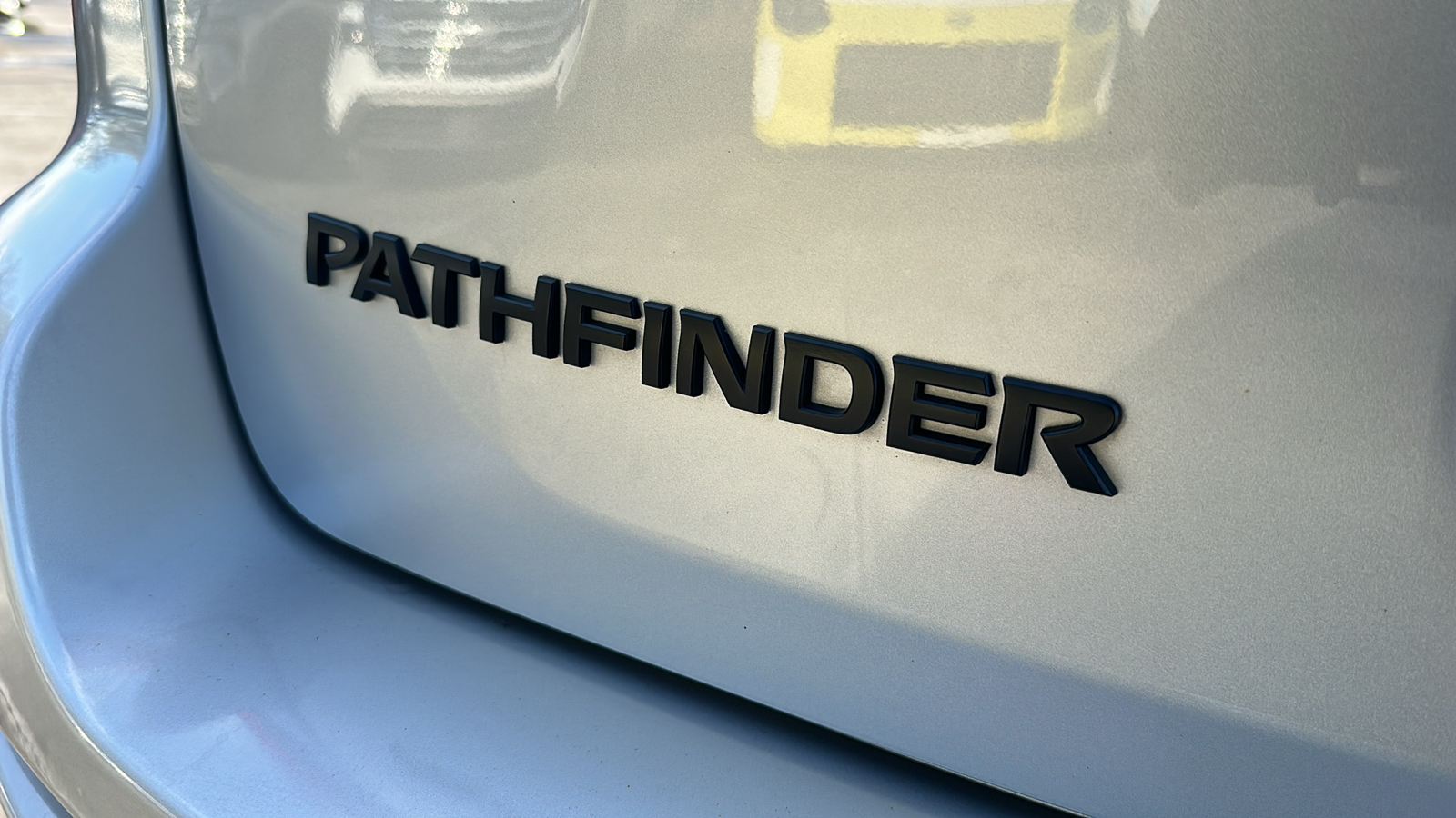 2020 Nissan Pathfinder SL 9