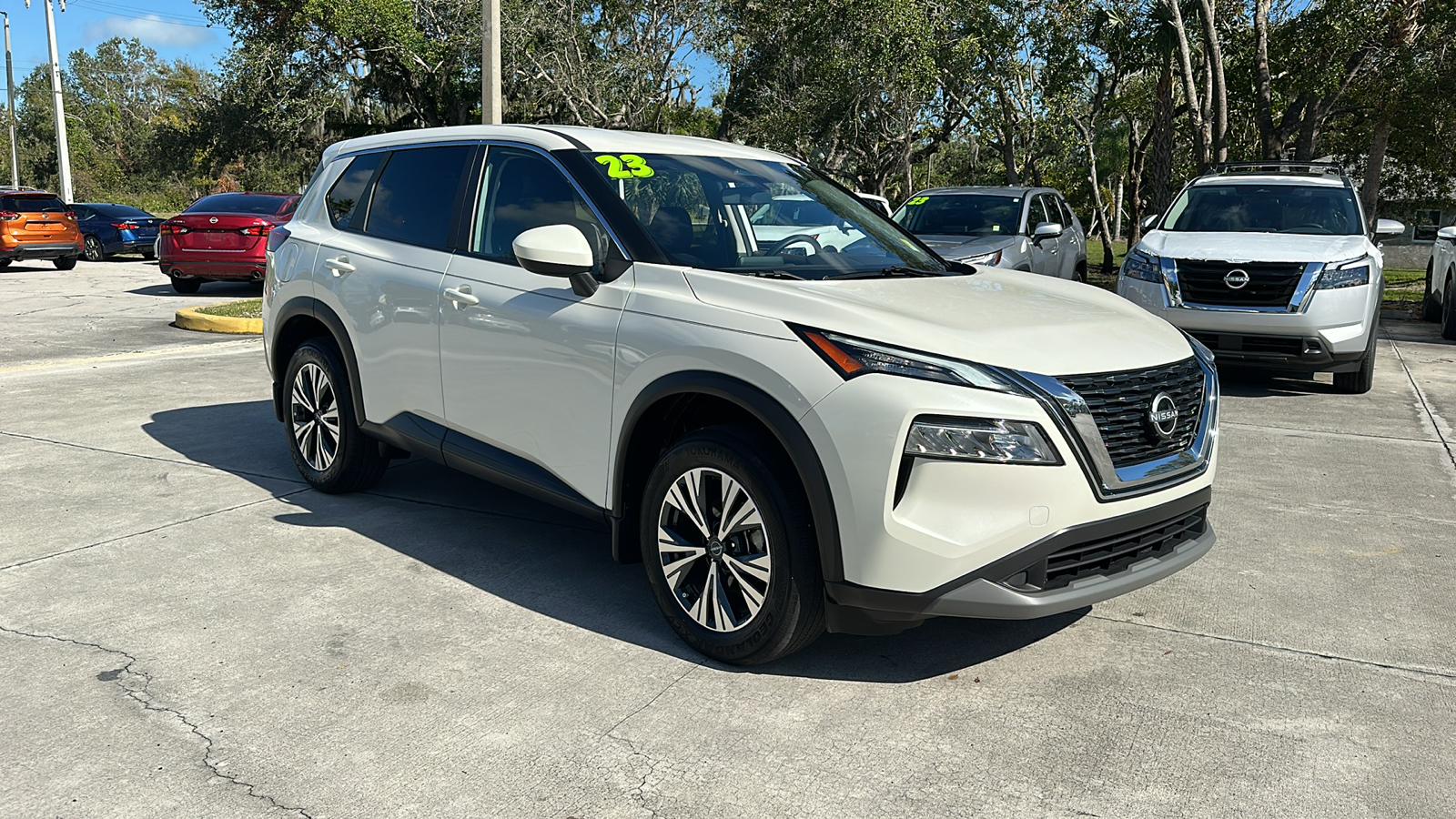 2023 Nissan Rogue SV 1