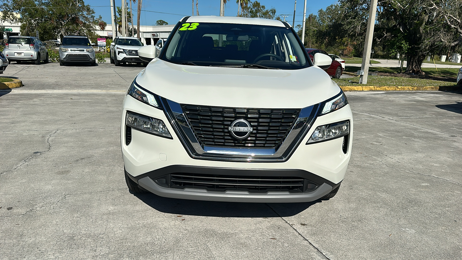 2023 Nissan Rogue SV 2