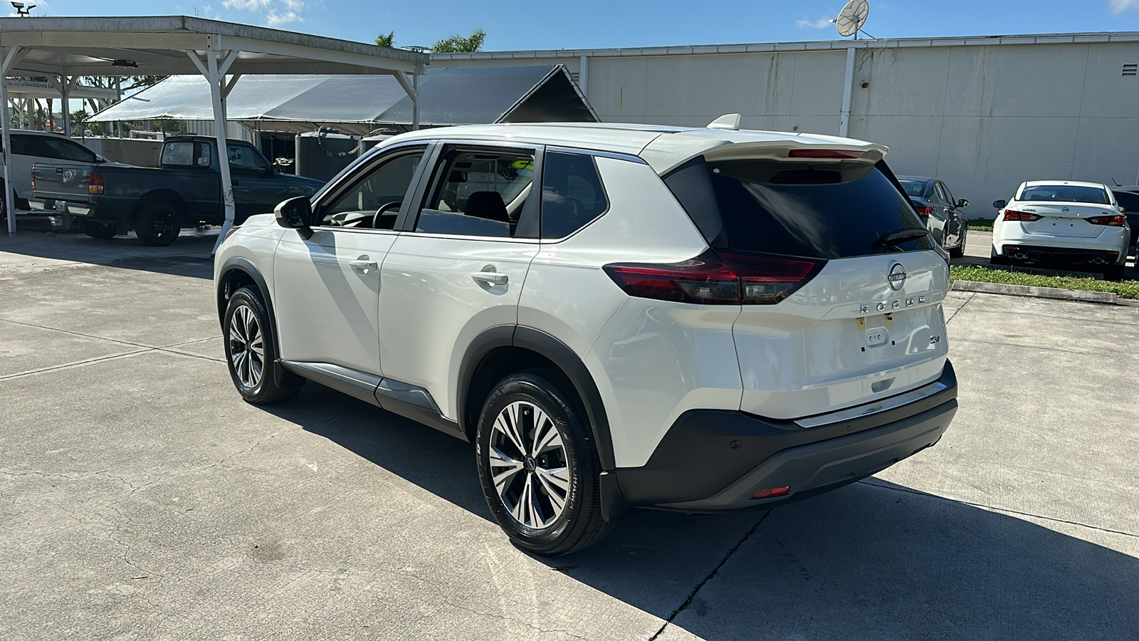 2023 Nissan Rogue SV 5