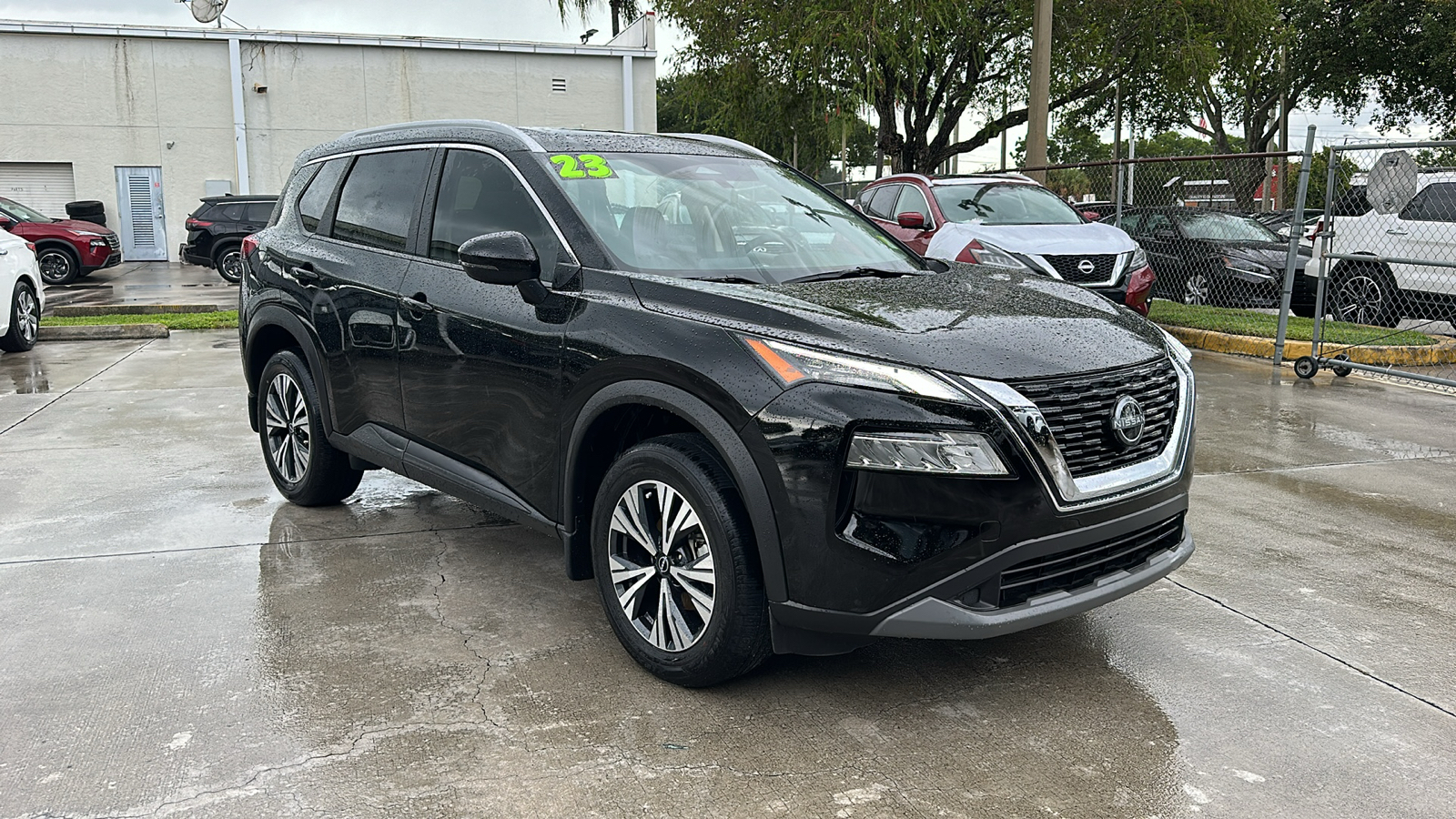 2023 Nissan Rogue SV 1