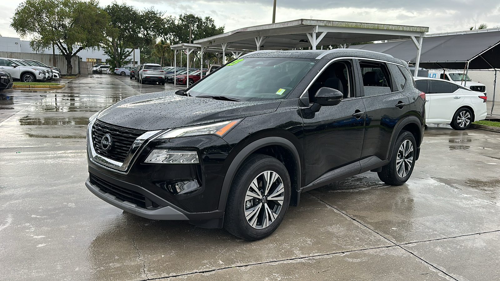 2023 Nissan Rogue SV 4