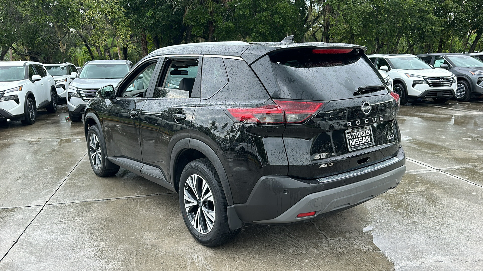 2023 Nissan Rogue SV 6