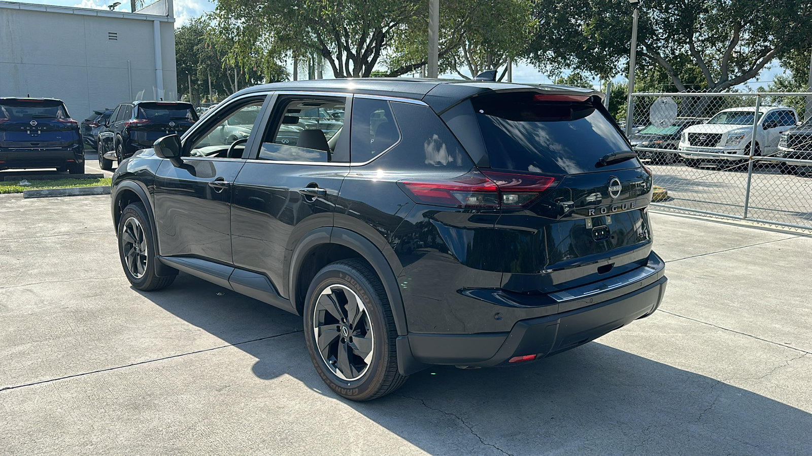 2024 Nissan Rogue SV 5