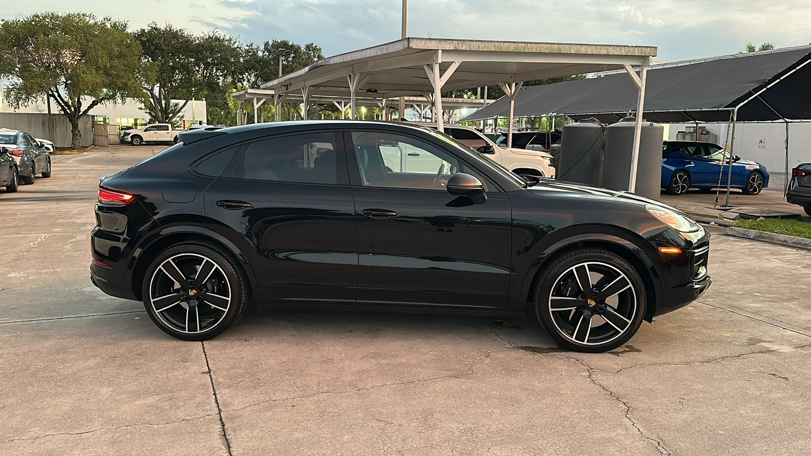 2022 Porsche Cayenne Turbo 9