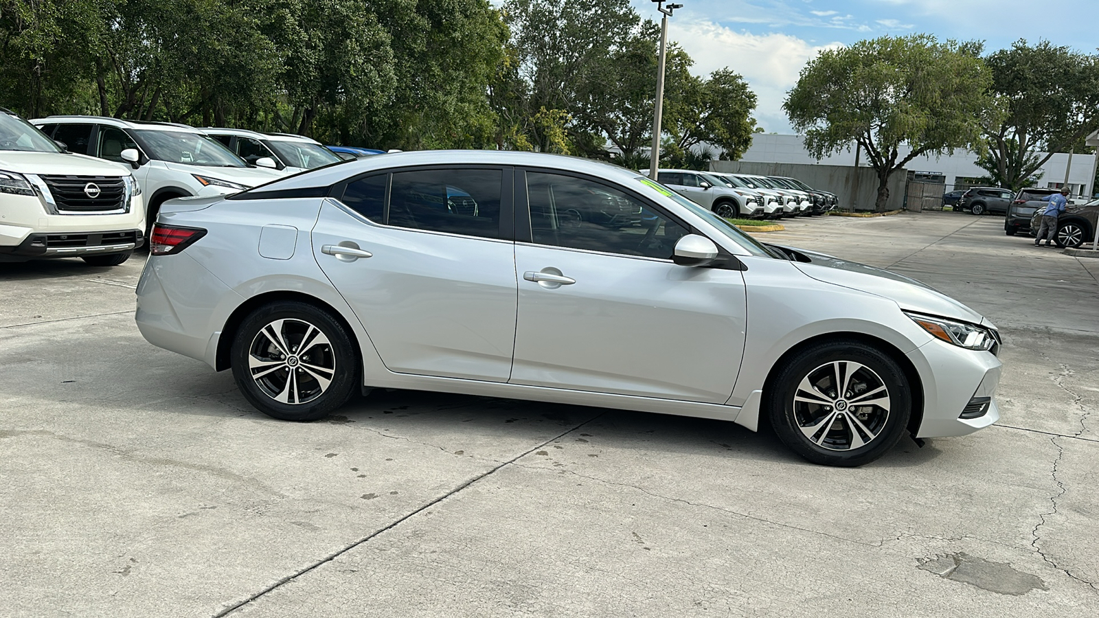 2021 Nissan Sentra SV 9