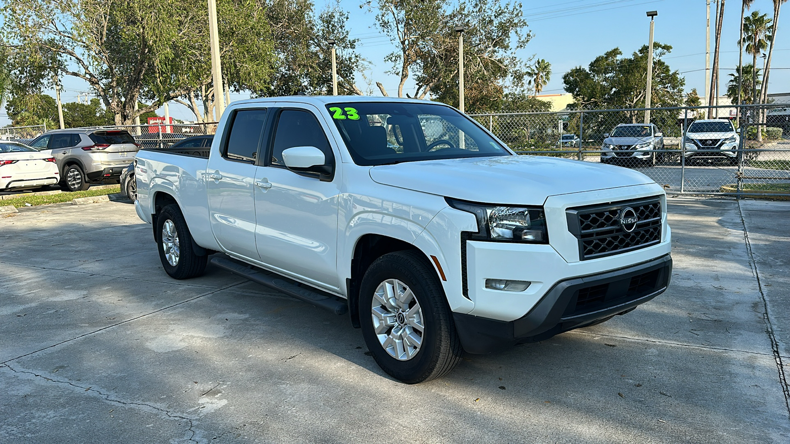 2023 Nissan Frontier SV 1