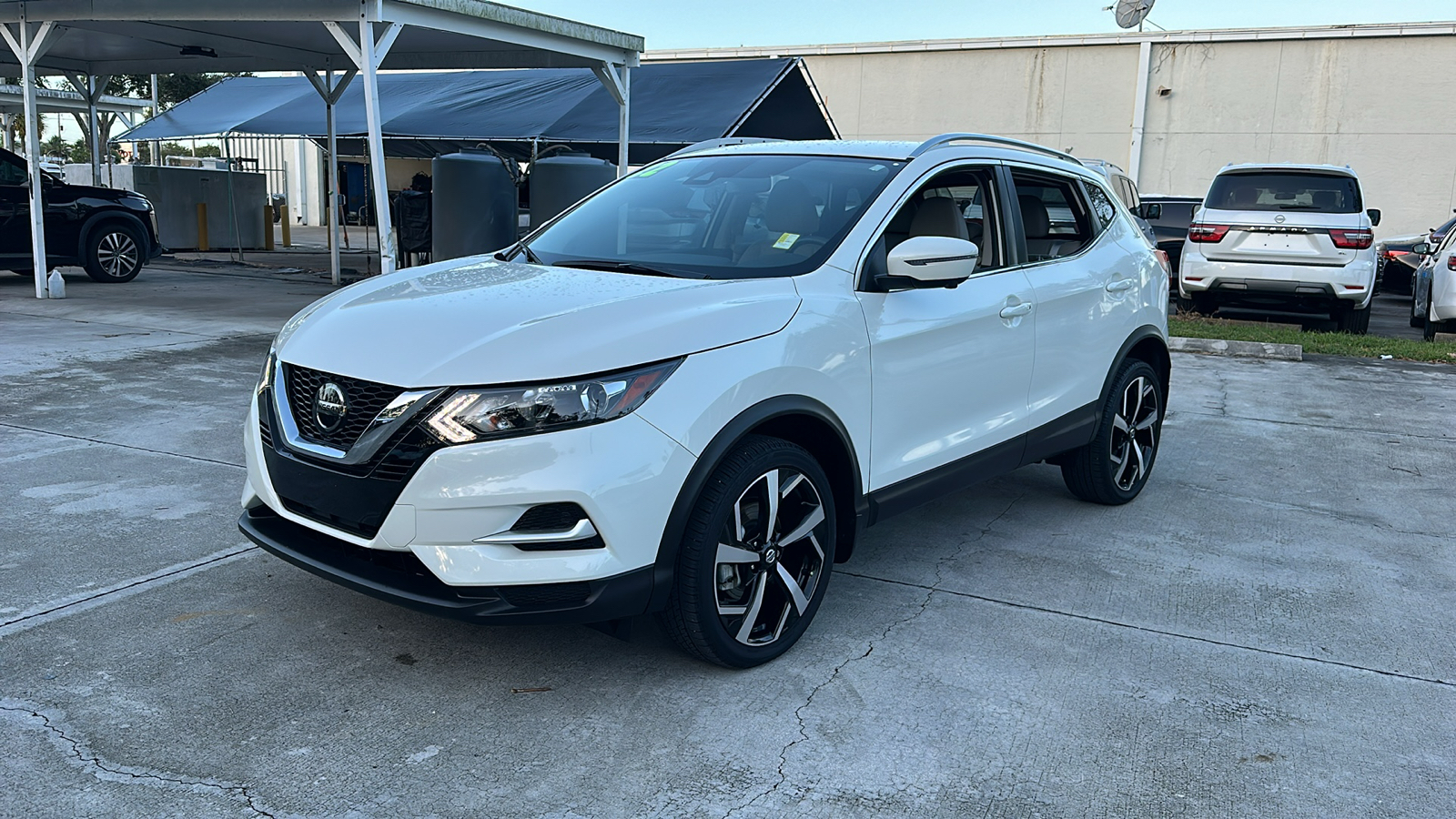 2022 Nissan Rogue Sport SL 4