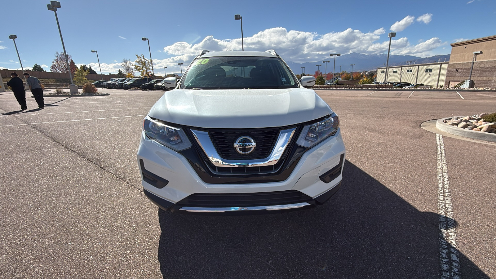 2020 Nissan Rogue SV 2