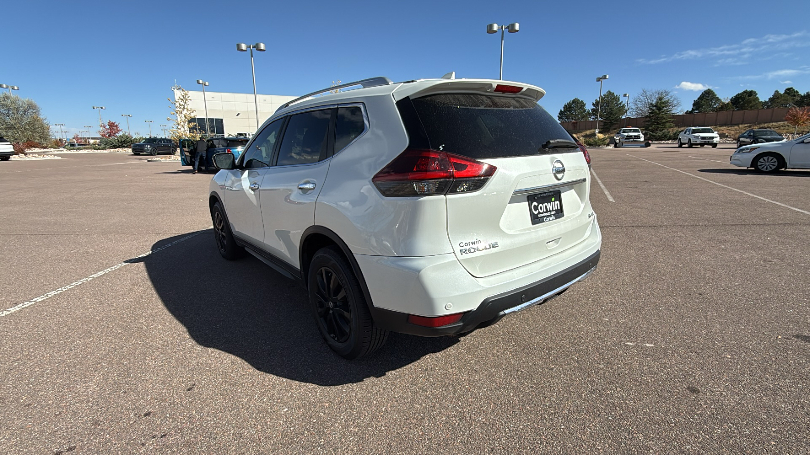 2020 Nissan Rogue SV 5