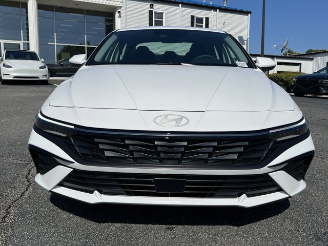 2024 Hyundai Elantra SEL 3