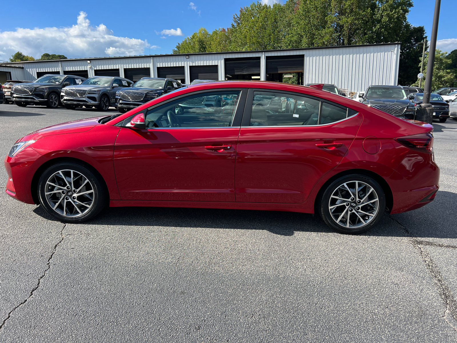 2020 Hyundai Elantra Limited 8