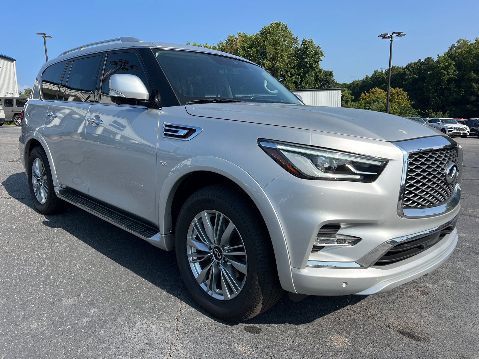 2020 INFINITI QX80 LUXE 3