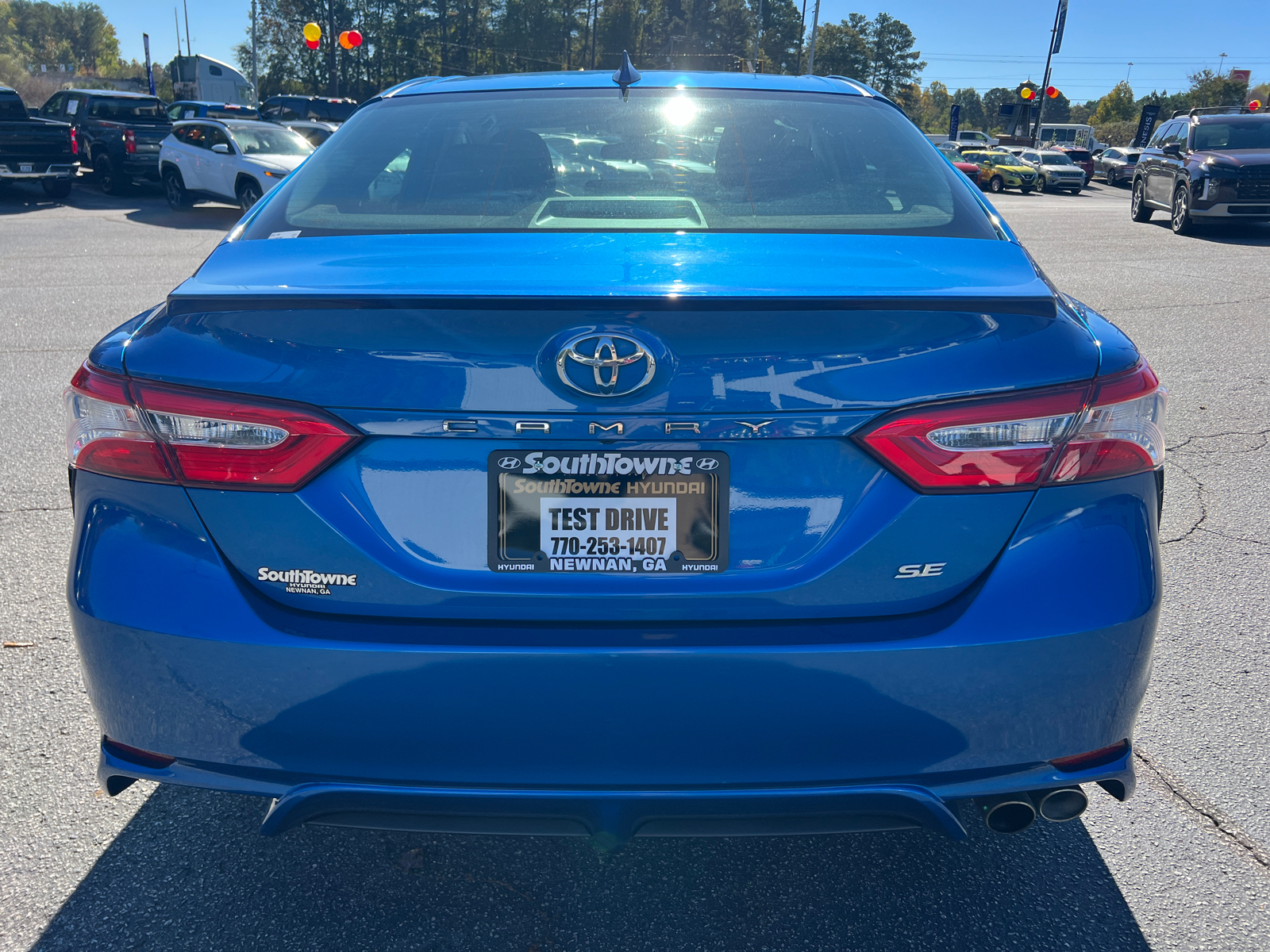 2020 Toyota Camry SE 6