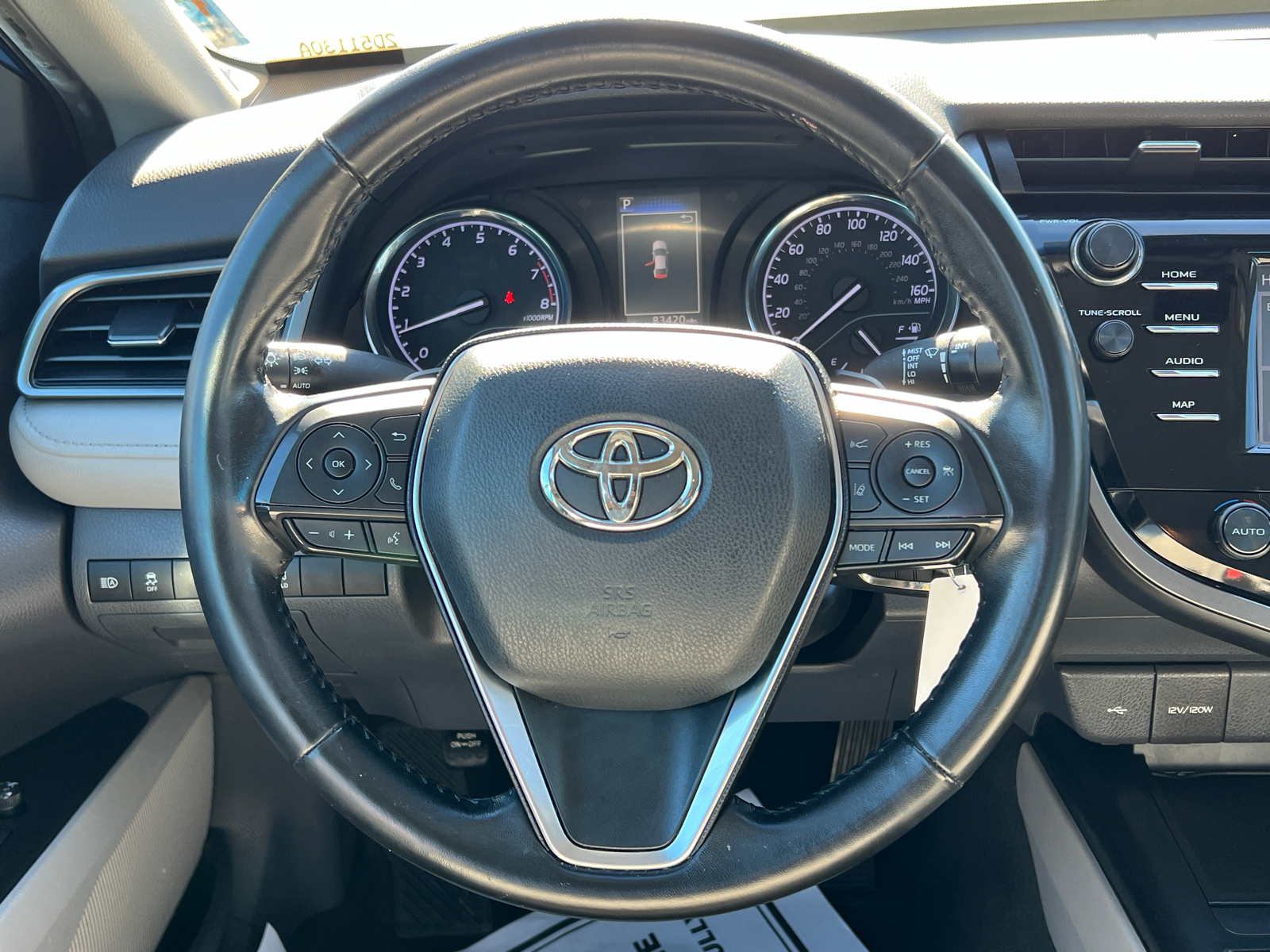 2020 Toyota Camry SE 23