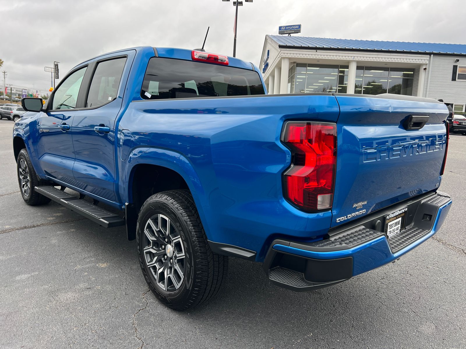 2023 Chevrolet Colorado LT 7