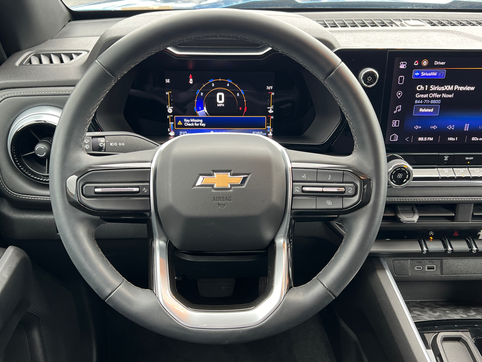 2023 Chevrolet Colorado LT 23