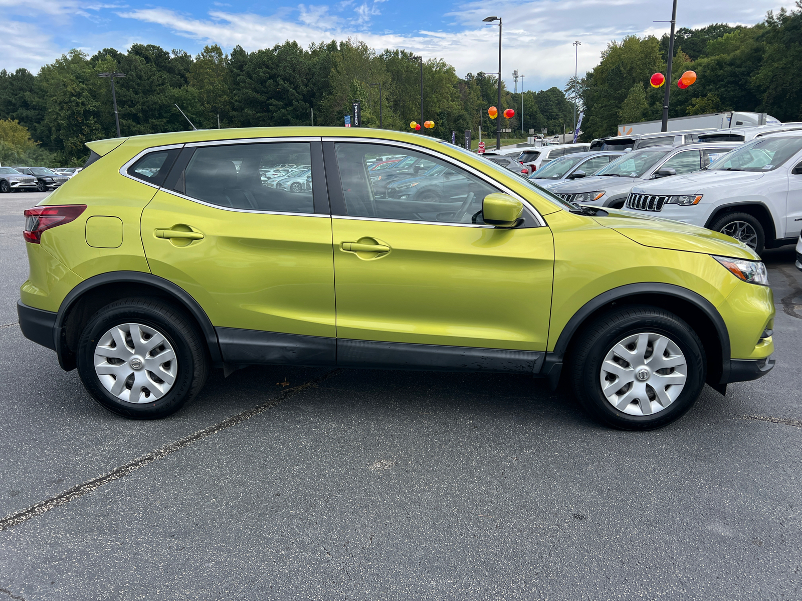 2020 Nissan Rogue Sport S 4