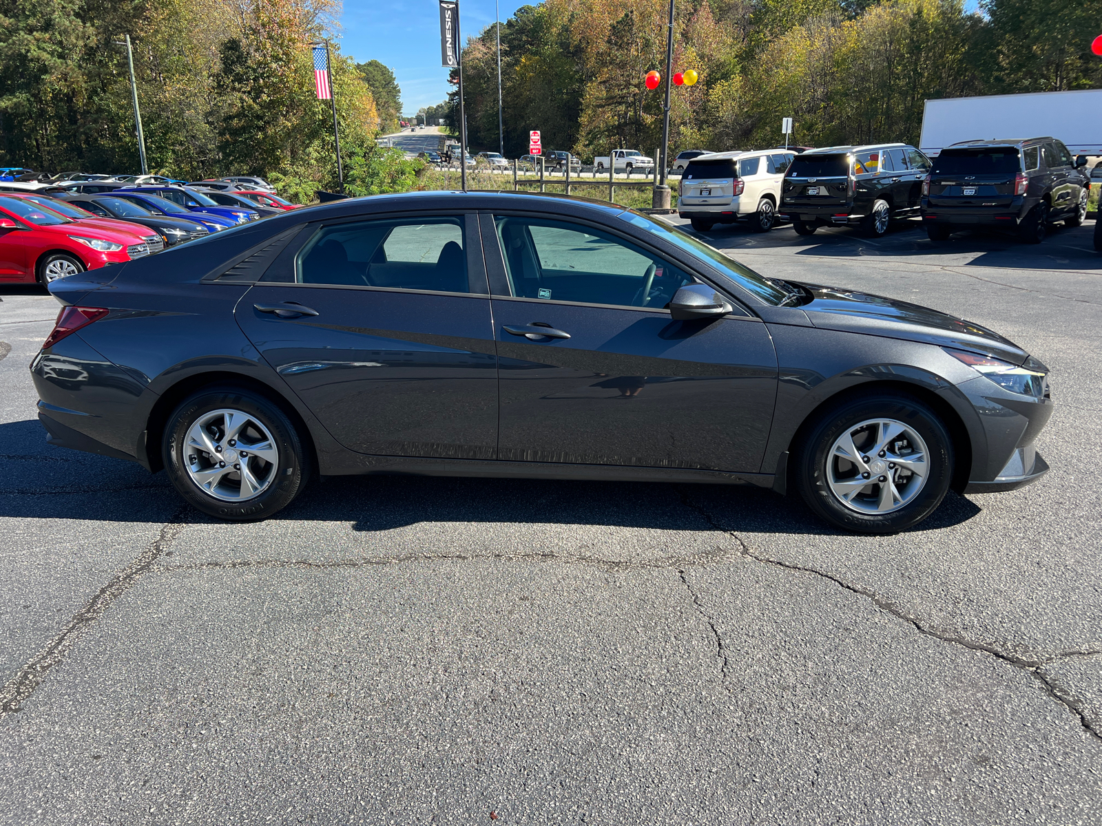 2022 Hyundai Elantra SE 4