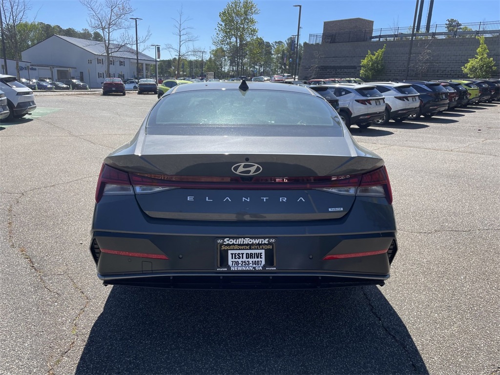 2024 Hyundai Elantra Hybrid Limited 5