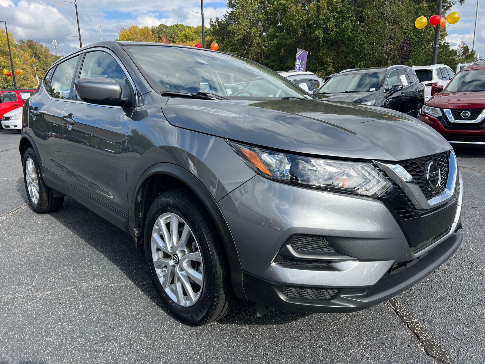 2022 Nissan Rogue Sport S 3