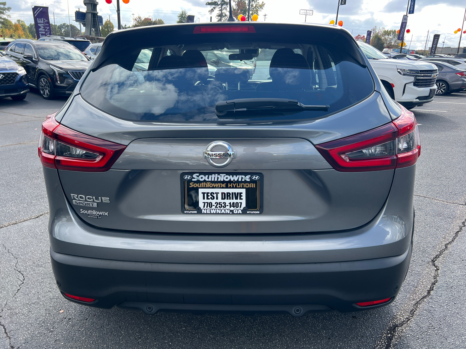 2022 Nissan Rogue Sport S 6